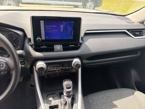 Used 2024 Toyota RAV4 XLE image 19