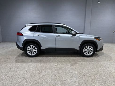 Certified 2024 Toyota Corolla Cross LE w/ Moonroof Package image 2