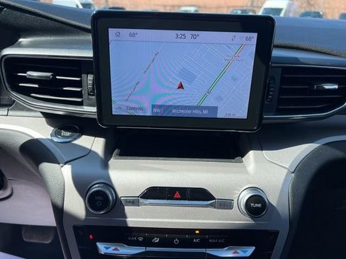 Used 2023 Ford Explorer XLT w/ Equipment Group 202A image 30