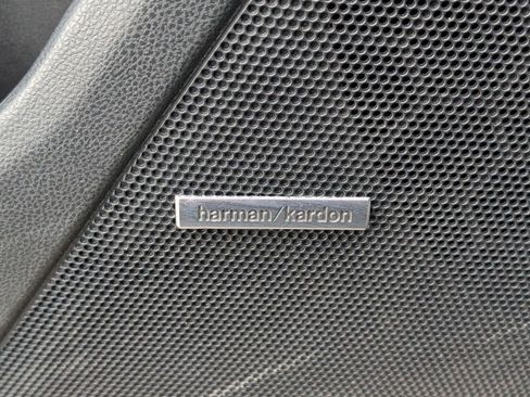 Used 2024 Subaru Crosstrek 2.5i Limited w/ Crosstrek Mirror Package image 11