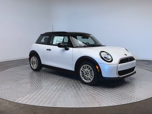 New 2026 MINI Cooper S image 2