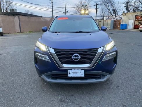 Used 2022 Nissan Rogue SV image 8