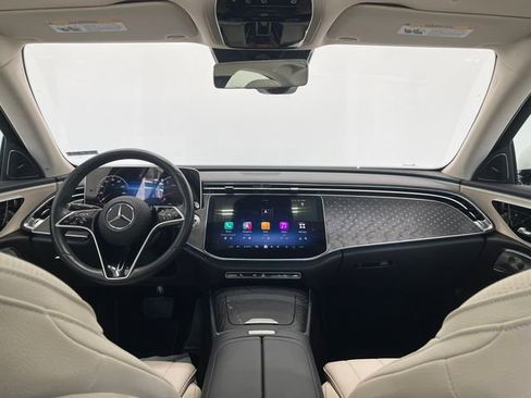 Used 2024 Mercedes-Benz E 350 4MATIC Sedan image 6