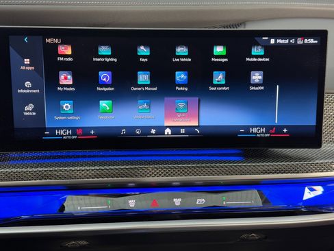 Used 2024 BMW i7 eDrive50 w/ M Sport Package image 31