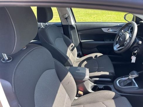 Certified 2024 Kia Forte LXS image 26