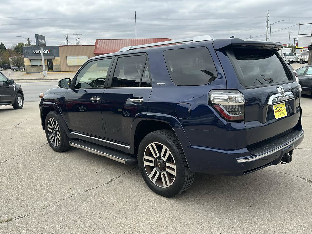 Used 2014 Toyota 4Runner Limited AWD/4WD image 5