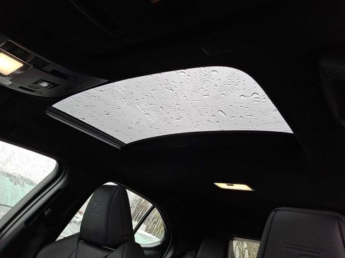 Used 2019 Lexus UX 250h F Sport w/ F Sport Premium Package image 12