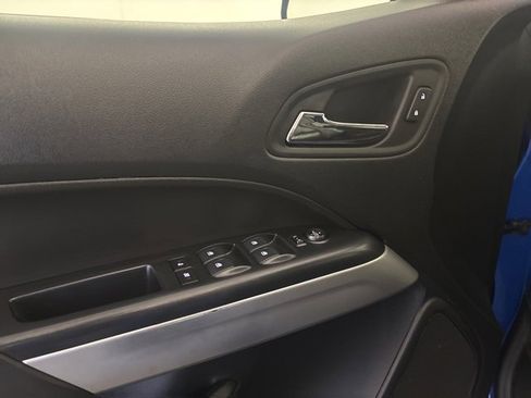 Used 2020 Chevrolet Colorado ZR2 image 10