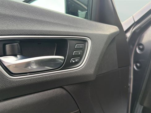 Used 2020 Acura TLX FWD image 17