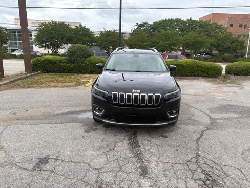 Used 2020 Jeep Cherokee Limited FWD image 6