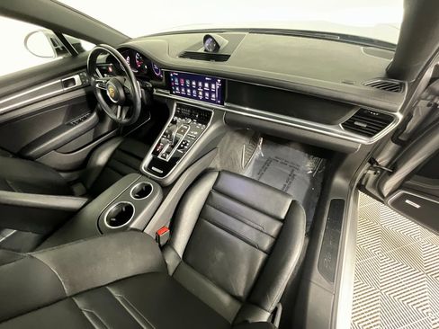 Used 2022 Porsche Panamera Platinum Edition image 20