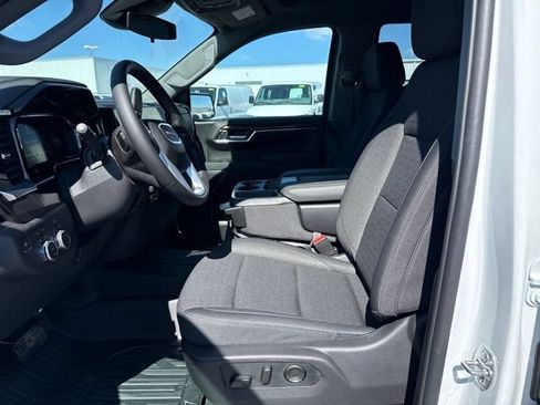 New 2026 GMC Sierra 1500 SLE AWD/4WD image 10