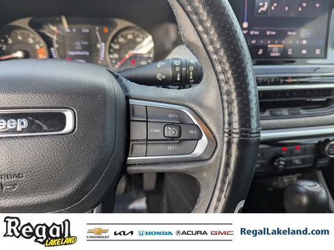 Used 2022 Jeep Compass Latitude image 27