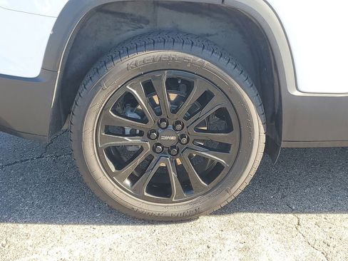 Used 2023 GMC Acadia SLE w/ Driver Convenience Package AWD/4WD image 5