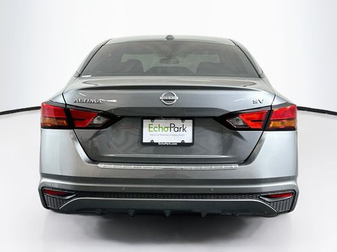 Used 2023 Nissan Altima 2.5 SV FWD image 7