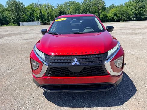 Used 2025 Mitsubishi Eclipse Cross AWD image 2