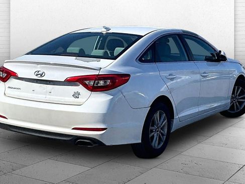 Used 2016 Hyundai Sonata SE image 9