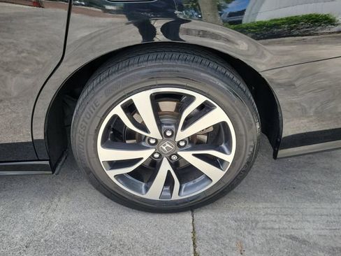 Used 2024 Honda Odyssey Touring image 6