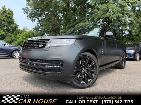 Used 2025 Land Rover Range Rover SE AWD/4WD image 2