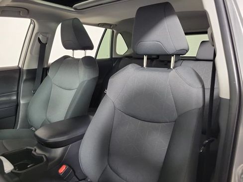 Used 2024 Toyota RAV4 XLE w/ Convenience Package FWD image 20