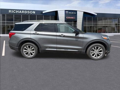Used 2023 Ford Explorer Limited w/ Equipment Group 301A AWD/4WD image 4