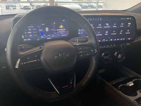 Certified 2025 Chevrolet Blazer EV RS image 17