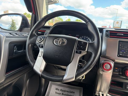 Used 2014 Toyota 4Runner SR5 AWD/4WD image 24