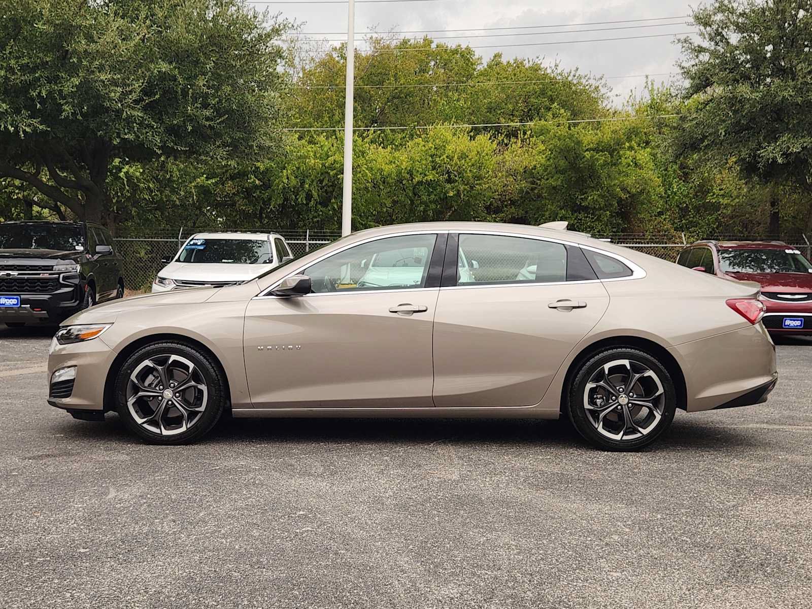 Certified 2022 Chevrolet Malibu LT w/ Leather Package FWD image 4