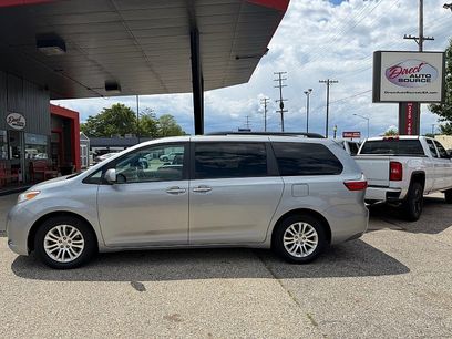 Used 2017 Toyota Sienna XLE