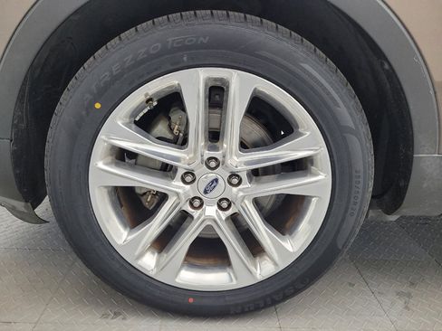 Used 2016 Ford Explorer Limited w/ Equipment Group 301A FWD image 31