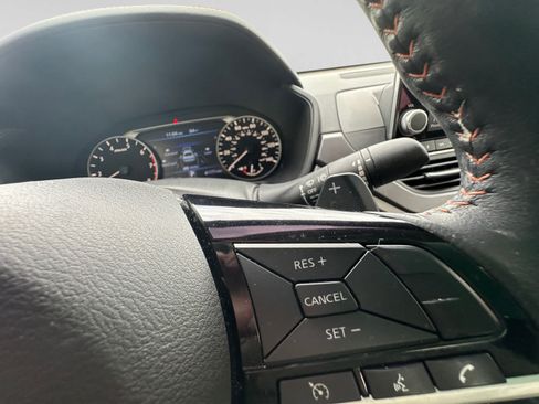 Used 2024 Nissan Altima 2.5 SR AWD/4WD image 26