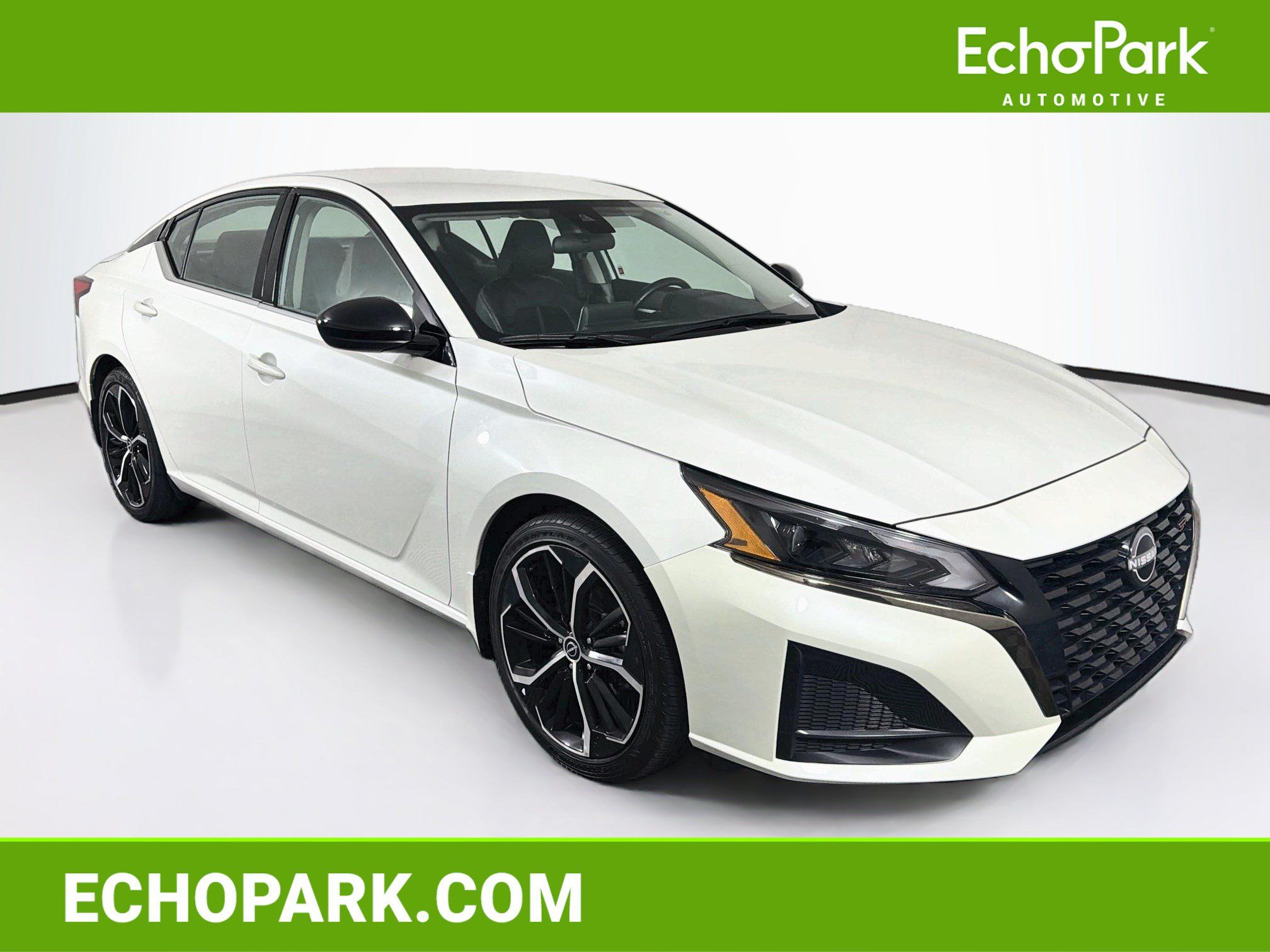 Used 2025 Nissan Altima 2.5 SR FWD image 1