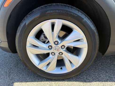Used 2024 Buick Encore GX Preferred FWD image 9