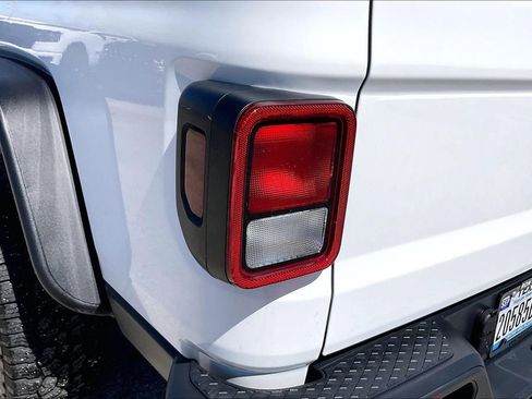 Used 2023 Jeep Gladiator Mojave image 20