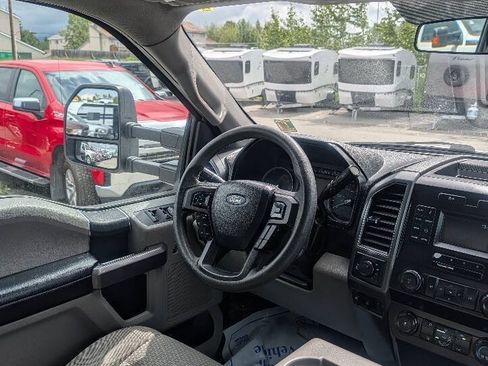 Used 2019 Ford F350 XLT w/ Camper Package AWD/4WD image 21