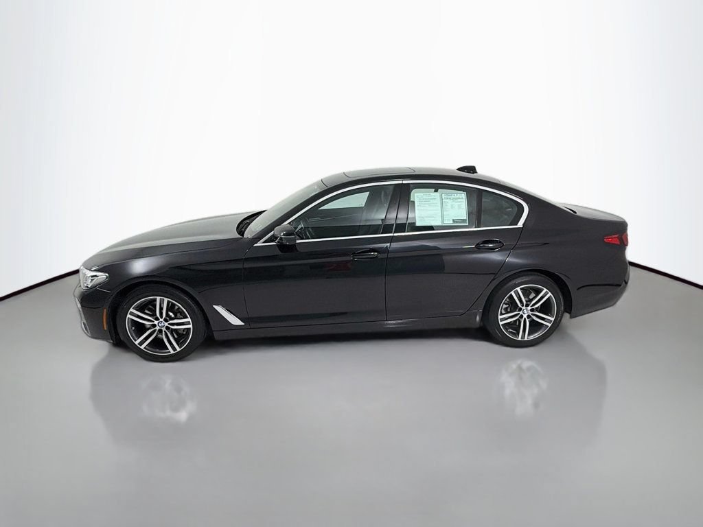 Used 2021 BMW 530i xDrive w/ Convenience Package AWD/4WD image 4