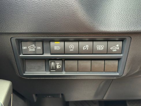 Used 2025 Toyota Tundra SR5 image 17