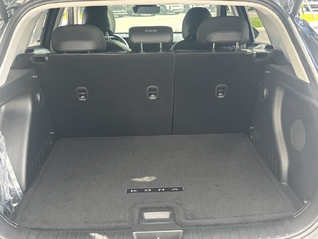 Used 2025 Hyundai Kona Limited FWD image 10