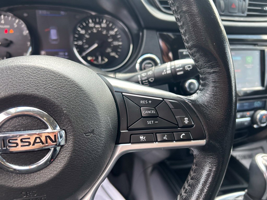 Used 2018 Nissan Rogue SL AWD/4WD image 26