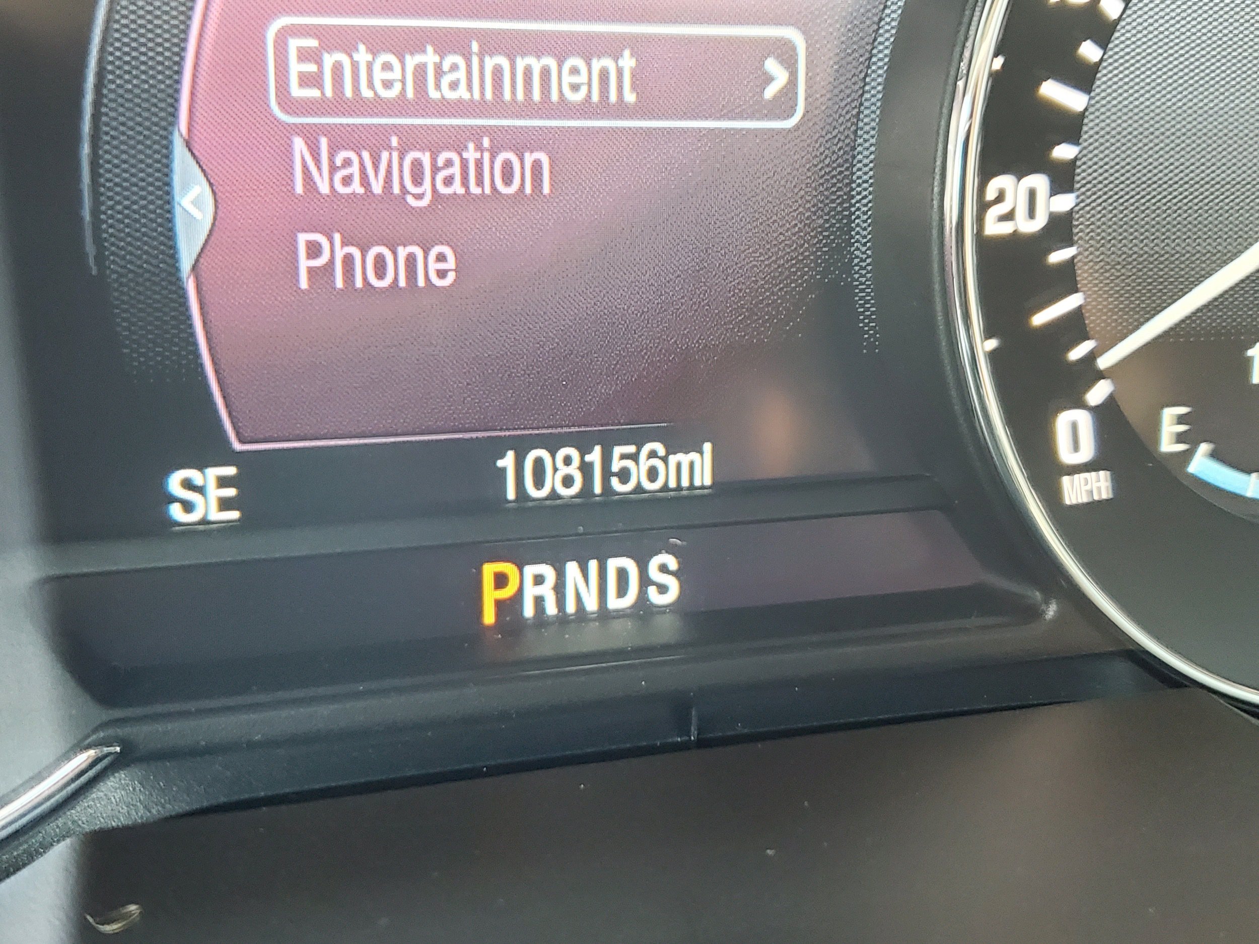 Used 2016 Lincoln MKX Reserve w/ Technology Package FWD image 19