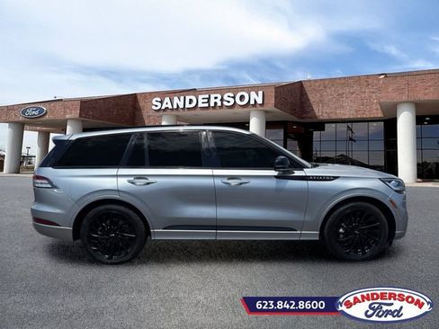 Used 2024 Lincoln Aviator Reserve w/ Jet Package RWD image 2