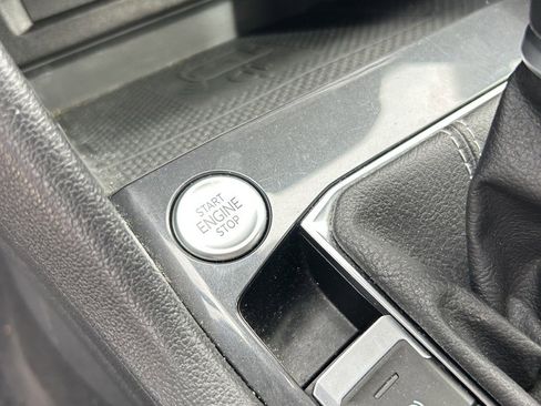 Used 2022 Volkswagen Tiguan SE AWD/4WD image 22
