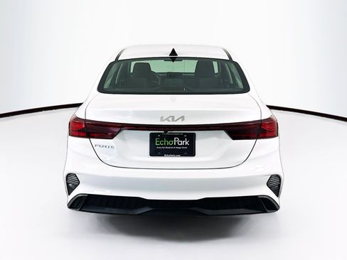 Used 2024 Kia Forte LXS FWD image 7