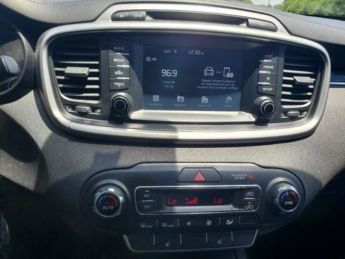 Used 2019 Kia Sorento FWD w/ LX Convenience Package image 22