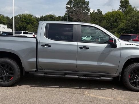 New 2026 Chevrolet Silverado 1500 RST w/ Redline Edition AWD/4WD image 6