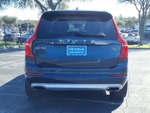 Used 2020 Volvo XC90 T6 Momentum w/ Protection Package Premier image 8