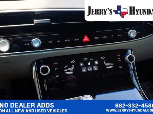 Used 2026 Genesis GV70 2.5T AWD/4WD image 14