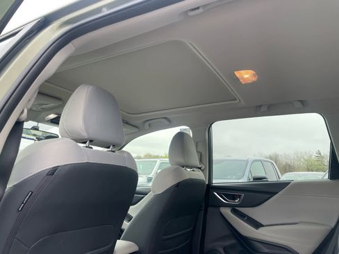 Used 2019 Subaru Forester Premium AWD/4WD image 12