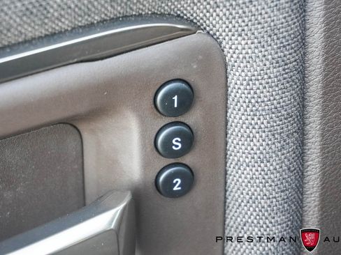 Used 2025 RAM 3500 Longhorn image 32