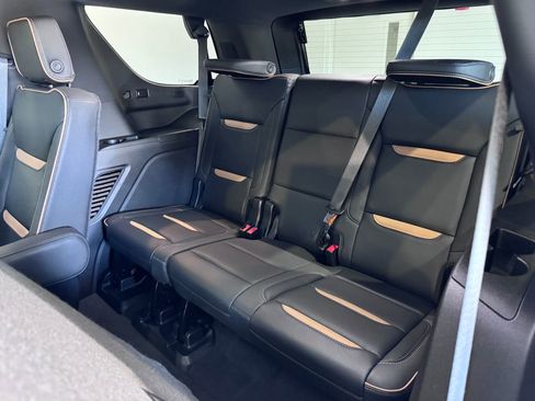 Certified 2023 GMC Yukon AT4 w/ AT4 Premium Package image 12